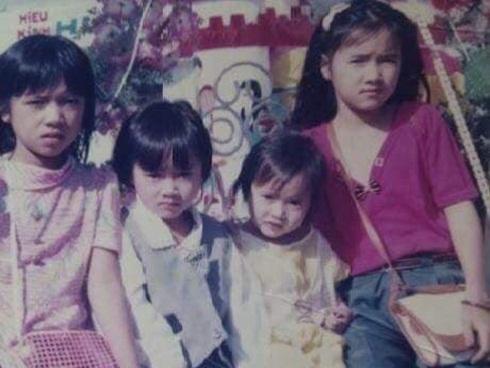 Hé lộ ảnh Nhã Phương cùng chị em, cư dân mạng trầm trồ ‘đẹp từ trong trứng nước’