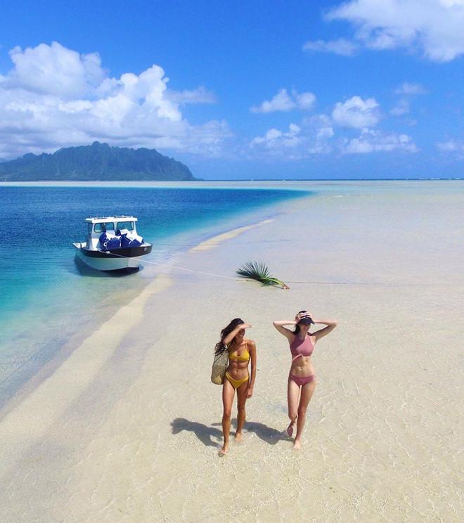 Thiên đường biển Hawaii ngập rác, nhà cao tầng mọc lên như nấm-1