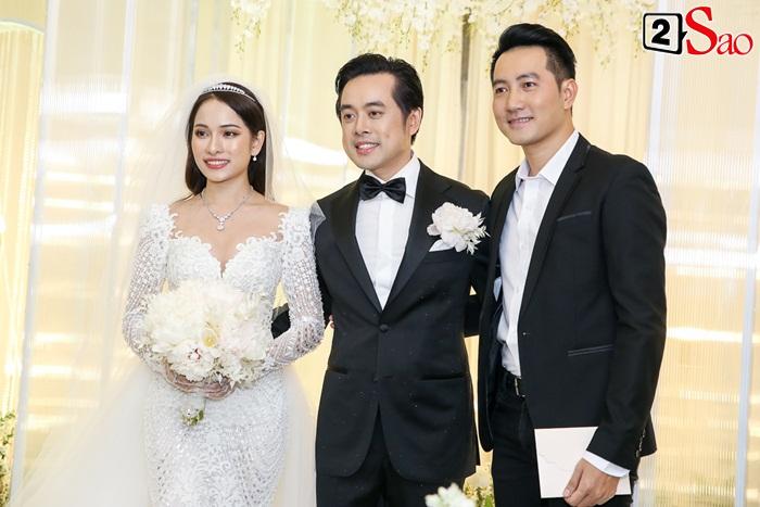 Chơi lớn như Hồ Ngọc Hà: Mang theo từ bố mẹ, anh chị, bạn trai đến con cái đi ăn cưới Dương Khắc Linh-14