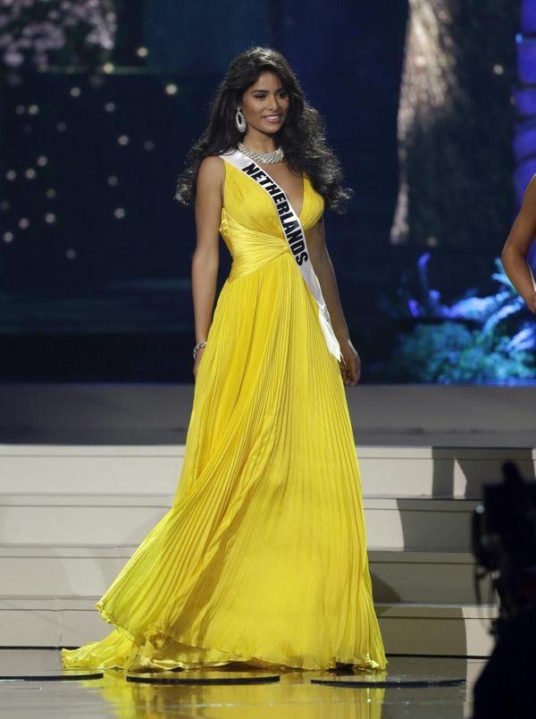 HOT: Đầm vàng tạo hit của HHen Niê được bình chọn là trang phục đẹp nhất lịch sử Miss Universe-5