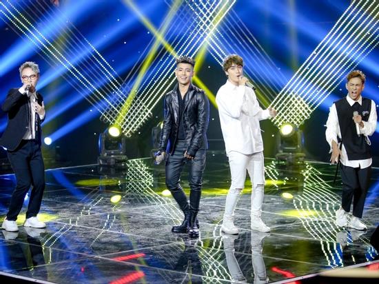 'The Voice': 4 hoàng tử team Hồ Hoài Anh khiến fan nữ đổ gục với bản mashup top hit Vpop