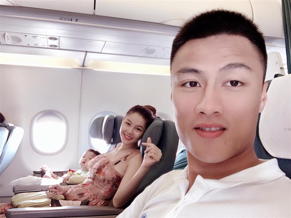 Hoa hậu HHen Niê thân thiết với Á hậu Lệ Hằng chuẩn trend chị ngả em nâng-5