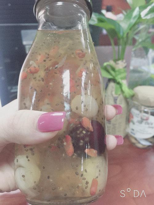 Chè dưỡng nhan gây sốt mùa hè này: Loạn giá bán, mù xuất xứ, thổi phồng công dụng?-1