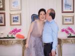 Gu thời trang gợi cảm và ngập tràn hàng hiệu của Đinh Hiền Anh - vợ thứ trưởng Bộ Tài chính vừa bị kỷ luật Đảng-17