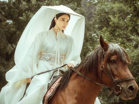 Sau bê bối trốn thuế, Phạm Băng Băng chật vật trở lại showbiz ra sao?-4