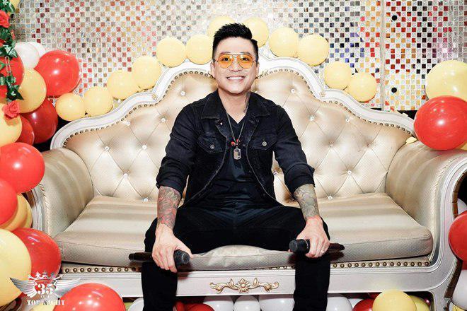 Người bán hàng ngạc nhiên khi thấy Tuấn Hưng xách làn đi chợ nấu cơm cho vợ bầu, con nhỏ-2