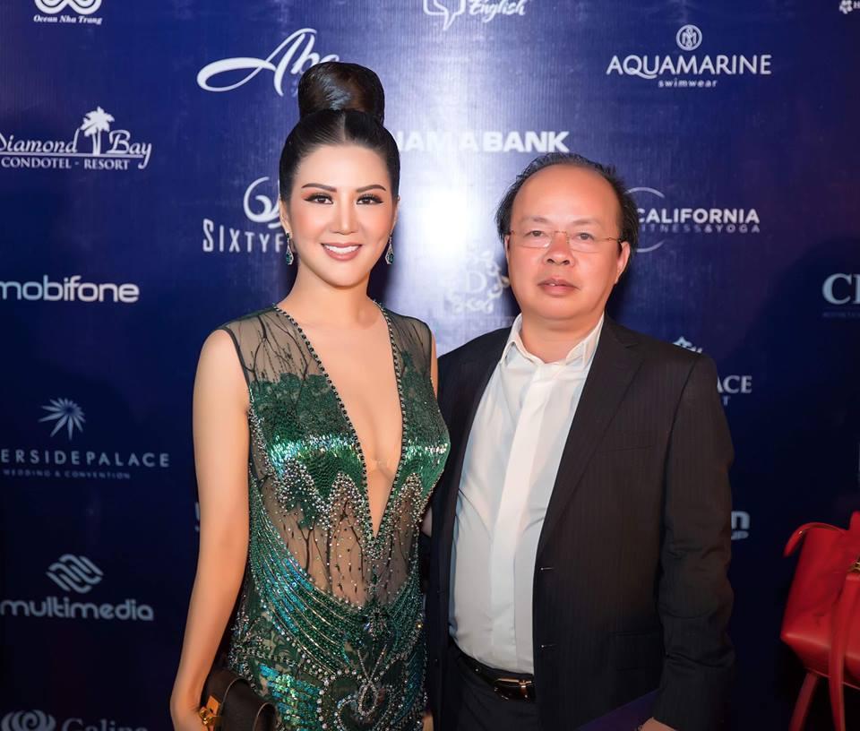 Gu thời trang gợi cảm và ngập tràn hàng hiệu của Đinh Hiền Anh - vợ thứ trưởng Bộ Tài chính vừa bị kỷ luật Đảng-7