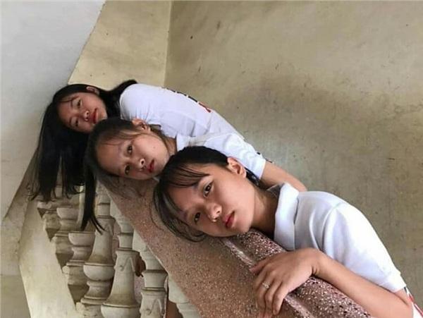 IQ vô cực của nhóm nữ sinh khi không có tiền chụp ảnh kỷ yếu: Đã không đẹp thì phải độc-4