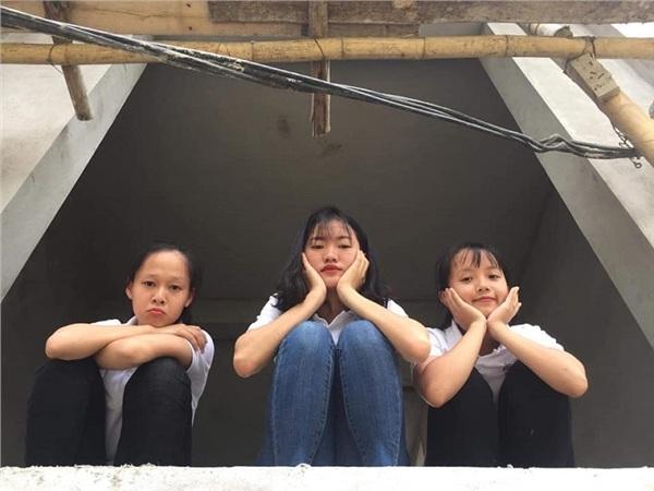 IQ vô cực của nhóm nữ sinh khi không có tiền chụp ảnh kỷ yếu: Đã không đẹp thì phải độc-9