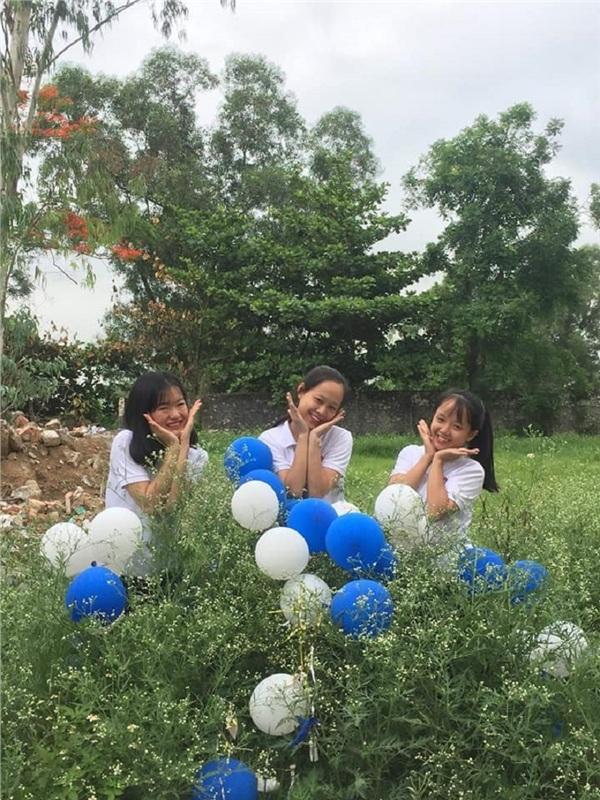 IQ vô cực của nhóm nữ sinh khi không có tiền chụp ảnh kỷ yếu: Đã không đẹp thì phải độc-10