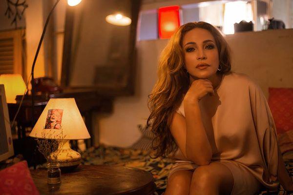 Đứng hình 5 giây khi ngắm nhan sắc thuở đôi mươi đậm chất Hollywood của HLV Thanh Hà The Voice-10