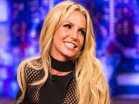 Tình trẻ điển trai, nóng bỏng của Britney Spears và dàn sao nữ-9