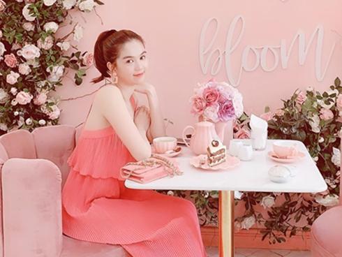 Ngọc Trinh lại nghĩ về tình sau scandal rầm rộ vì váy áo hở hang