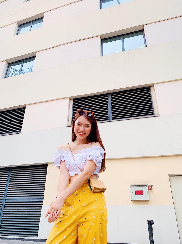 Hotgirl Salim bất ngờ bị người phụ nữ trung niên chửi sấp mặt: Bố mẹ không biết dạy, học thức chắc chỉ hết cấp 1-5