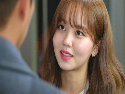 Xôn xao clip vợ đốt ảnh cưới như mớ rác sau ly hôn chỉ vì người thứ ba của chồng...-9