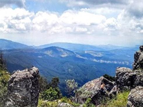 Dấu vết ngoài hành tinh nằm 'chình ình' trên đỉnh núi ở Nam Phi