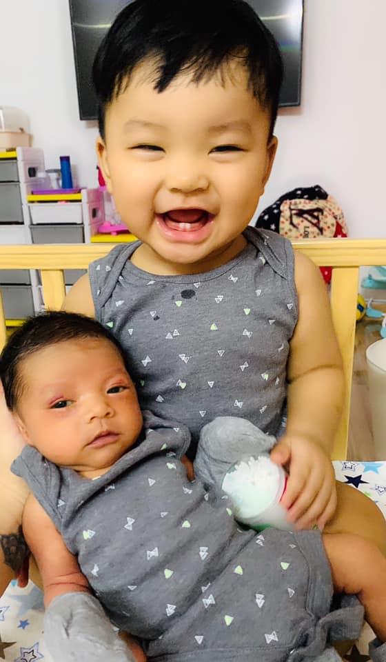 Sự thật việc Hải Băng cắt mí mắt cho con mới 11 ngày tuổi khiến dân mạng xôn xao-3