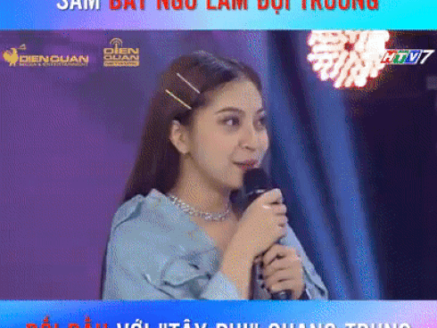 Lan truyền clip nữ diễn viên Sam bị bạn gái Quang Hải... 'lườm mạnh' khi buột miệng thừa nhận thích nam cầu thủ