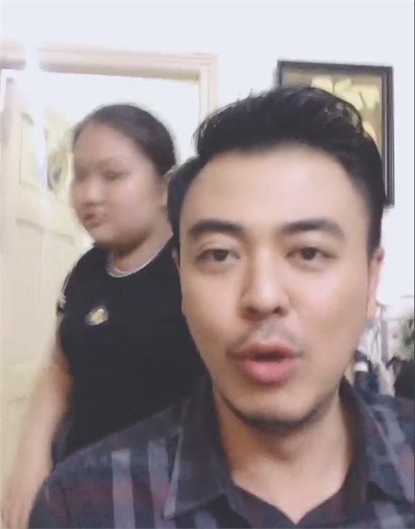 Đang quay thì đúng trận Việt Nam - Thái Lan gặp nhau, dàn diễn viên Về nhà đi con đề nghị… nghỉ quay-2