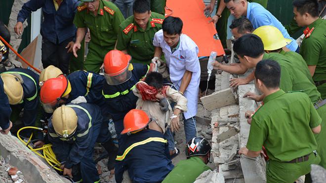 Hiện trường kinh hoàng vụ sập nhà do tháo dỡ bê tông ở Hà Tĩnh-1