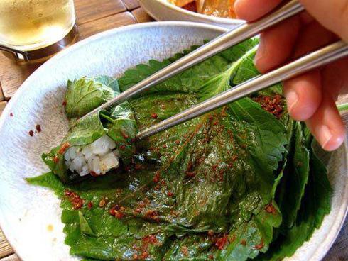 Tía tô bán ở chợ 1.000 - 2.000 đồng/mớ, xuất sang Nhật 700 đồng/lá