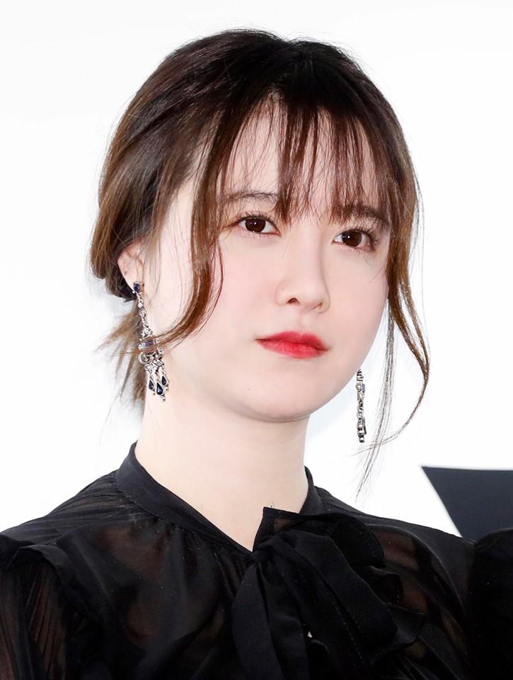 Nàng cỏ Goo Hye Sun tăng cân thấy rõ, liên tục lấy tay che vòng bụng to tướng-7