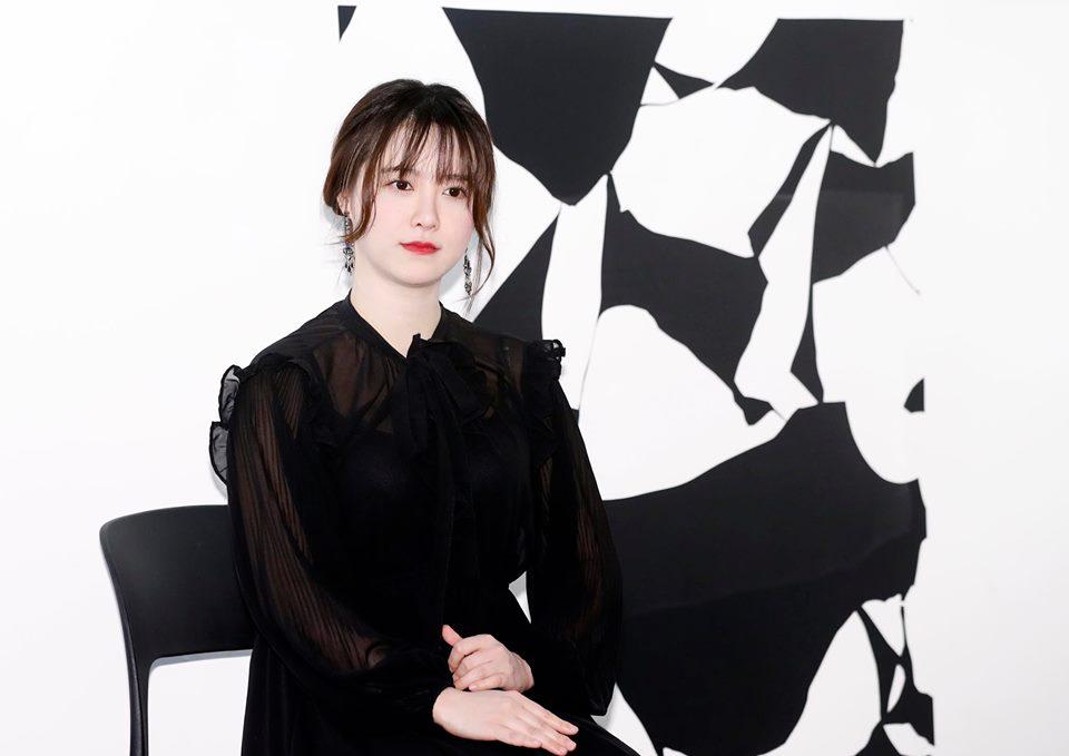 Nàng cỏ Goo Hye Sun tăng cân thấy rõ, liên tục lấy tay che vòng bụng to tướng-8