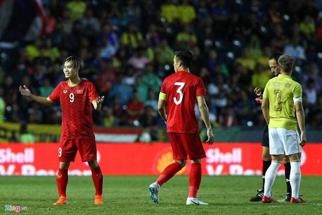 Những lần tuyển thủ Việt Nam lây gắt từ hậu vệ Duy Mạnh-2