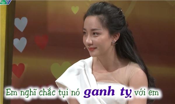 Thánh Livestream Lê Dương Bảo Lâm đưa vợ xinh như mộng lên Vợ chồng son, đập tan tin đồng bóng-2