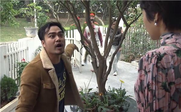 Vừa bị bố vợ tặng cho cái tát, Khải lại lái xe gây tai nạn trong tập 41 Về Nhà Đi Con-1