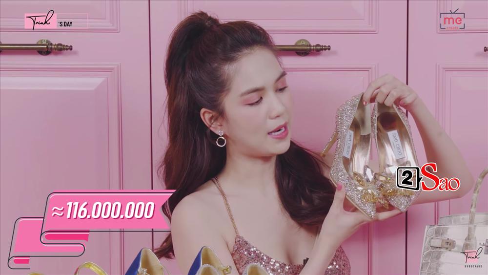 Ngọc Trinh khoe 4 đôi giày và những chiếc túi bé xíu đắt nhất trong tủ đồ mà tổng giá trị đã lên đến 4 TỶ ĐỒNG-13