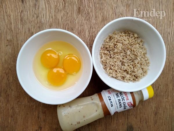 Trứng cuộn chà bông sốt mè rang đơn giản cả nhà xuýt xoa mãi-2