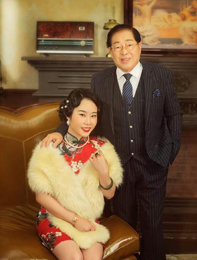 Quá khứ đình đám của nữ ca sĩ 9X cưới đại gia 71 tuổi-2