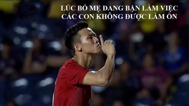 Mạng xã hội ngập tràn ảnh chế Quế Ngọc Hải ra hiệu Khẽ thôi cưng à-3