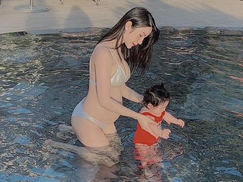 Diệp Lâm Anh lộ hình xăm ngay vùng nhạy cảm khi mặc bikini khoe bụng bầu-7