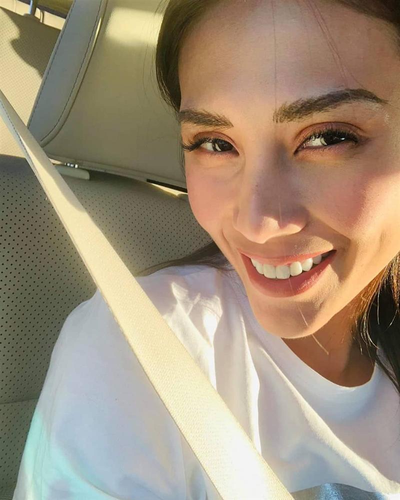 Phương Trinh Jolie phô diễn thân hình phồn thực đốt cháy bể bơi tại Mỹ-11