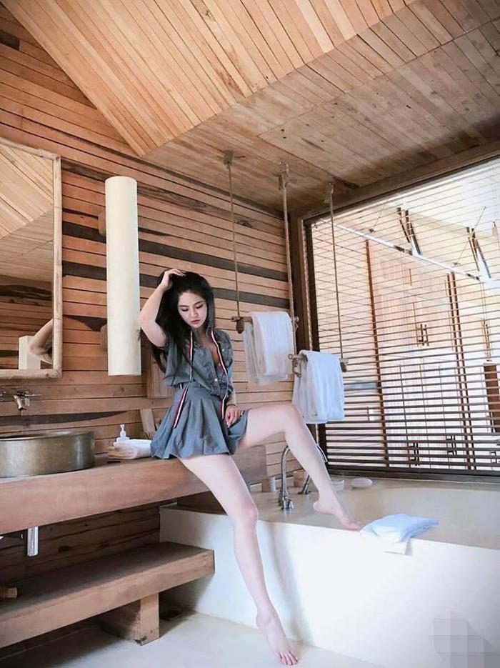 Hot girl Hải Phòng trong Về nhà đi con bức xúc vì bị đồn đi khách-4