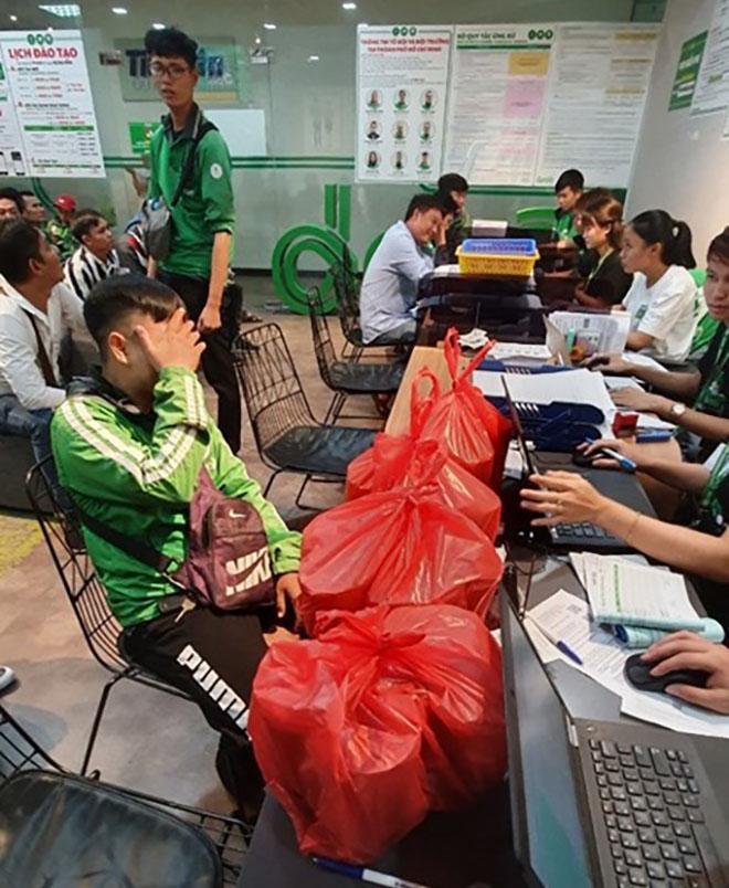 Mẹ cô gái bùng trà sữa hoảng hốt vì nhiều người tìm đến nhà mắng chửi-2