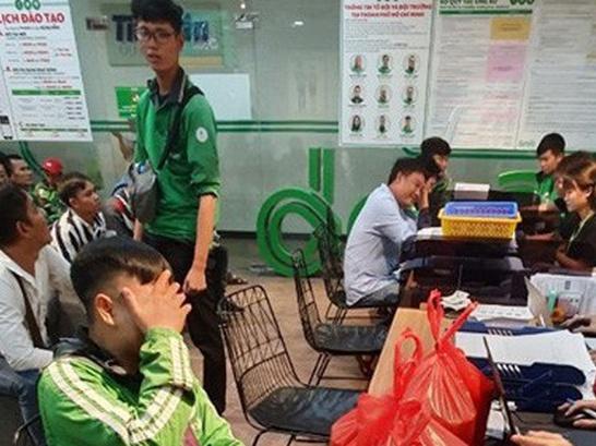 Đi mua nước cho khách, shipper Việt bị CEO Nhật khinh thường chỉ vì trông bẩn bẩn, làm mất không khí sang trọng ở Starbucks-4