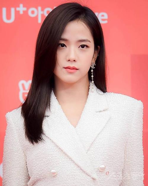 Ji Soo (Black Pink) đóng phim bom tấn của Song Joong Ki-1