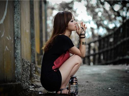 Vô tình uống say trong bữa tiệc sinh nhật bạn thân, tôi không ngờ khi tỉnh dậy, trên giường lại là người đàn ông mà tôi hằng ao ước bấy lâu