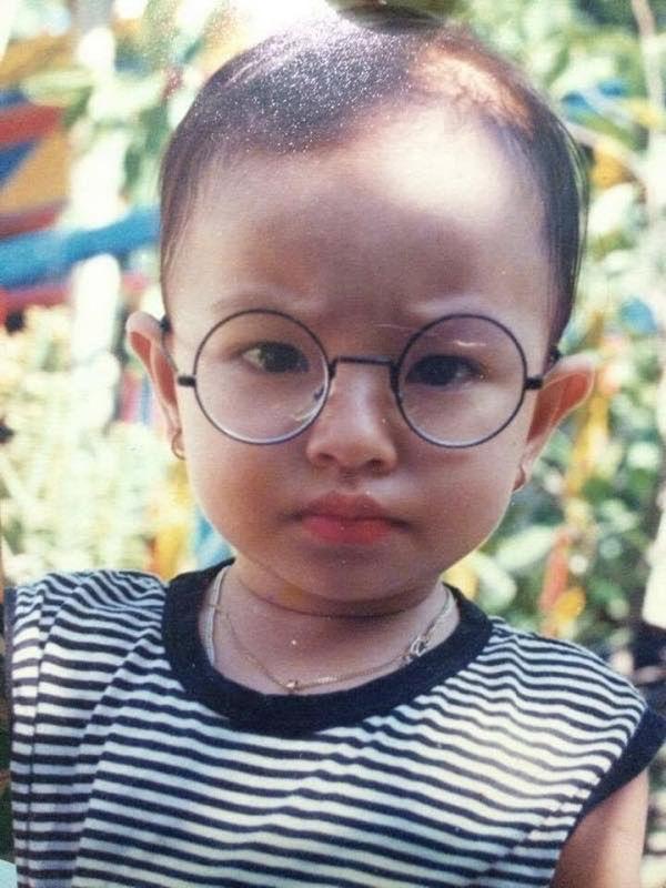 Sau 2 năm đăng quang, Tú Hảo vẫn bị lôi ảnh bị nghi là phẫu thuật thẩm mỹ ra bàn tán-3