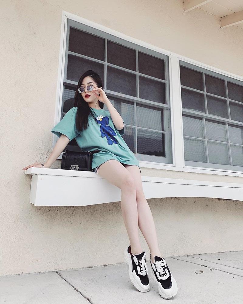 Đi trà đá, Đức Phúc lên đồ xịn như đi biểu diễn - Đào Bá Lộc giải nhiệt ngày hè với bức ảnh khỏa thân-5