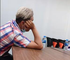 Giang Ơi, Vũ Dino rơi điện thoại trên taxi, bị tài xế lên mạng đe dọa-2