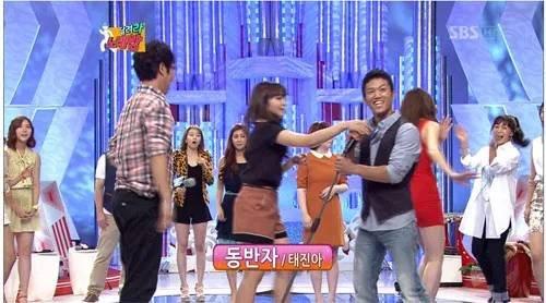 Những lần idol Kpop bị ném đá không trượt phát nào vì có thái độ lồi lõm, thô lỗ với đồng nghiệp-10