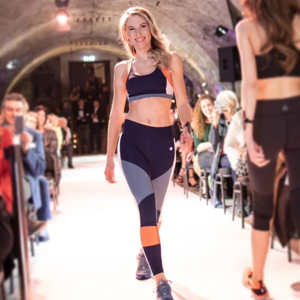 Gợi cảm hơn sau tăng cân nhưng Hoàng Thùy vẫn chưa đủ bốc lửa khi so kè thí sinh Miss Universe 2019-3