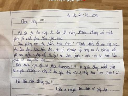 Bùi Tiến Dũng - chàng thủ môn chăm đọc, trả lời thư từ người hâm mộ