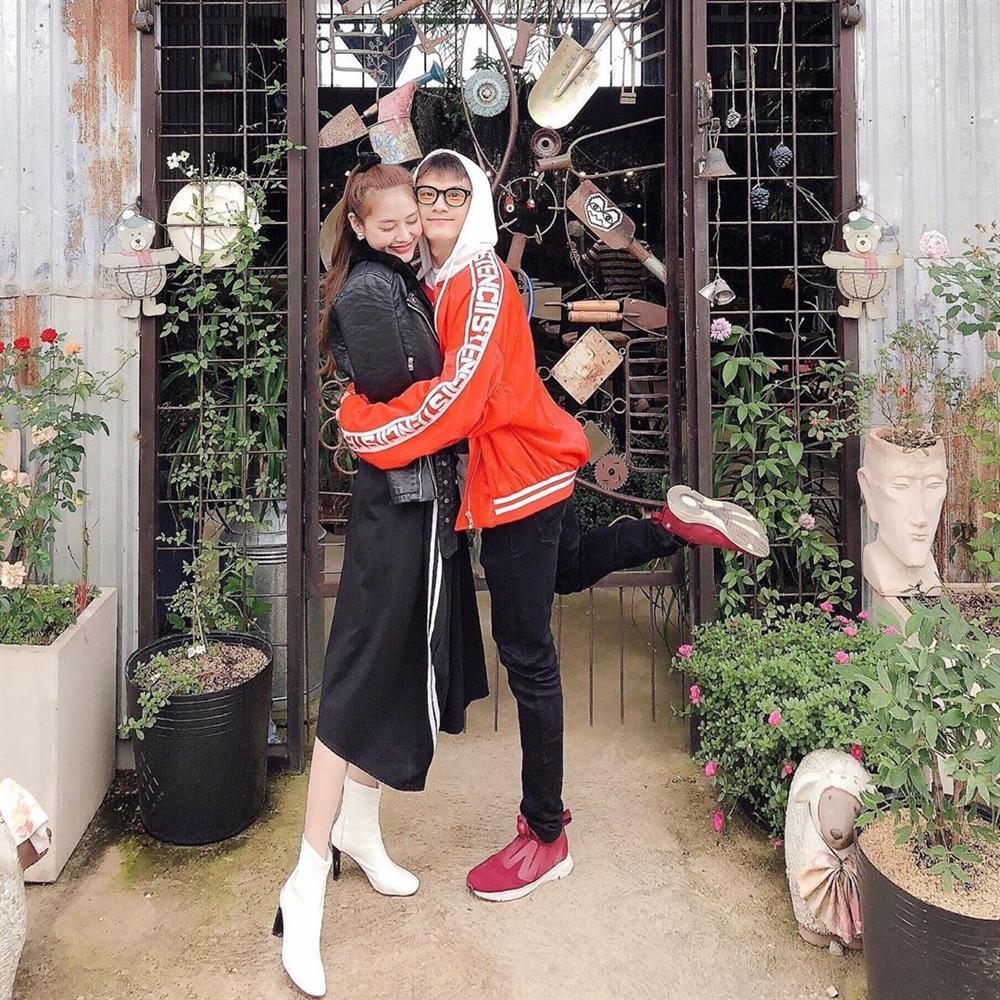 Hương Tràm tiết lộ quá khứ 2 anh em bị nhầm là người Hàn Quốc-10