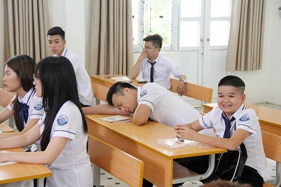 Bộ phim 3 lần quay lại vì Cu Thóc, Trâm Anh và hot girl khỏa thân ở đầm sen giờ ra sao?-1