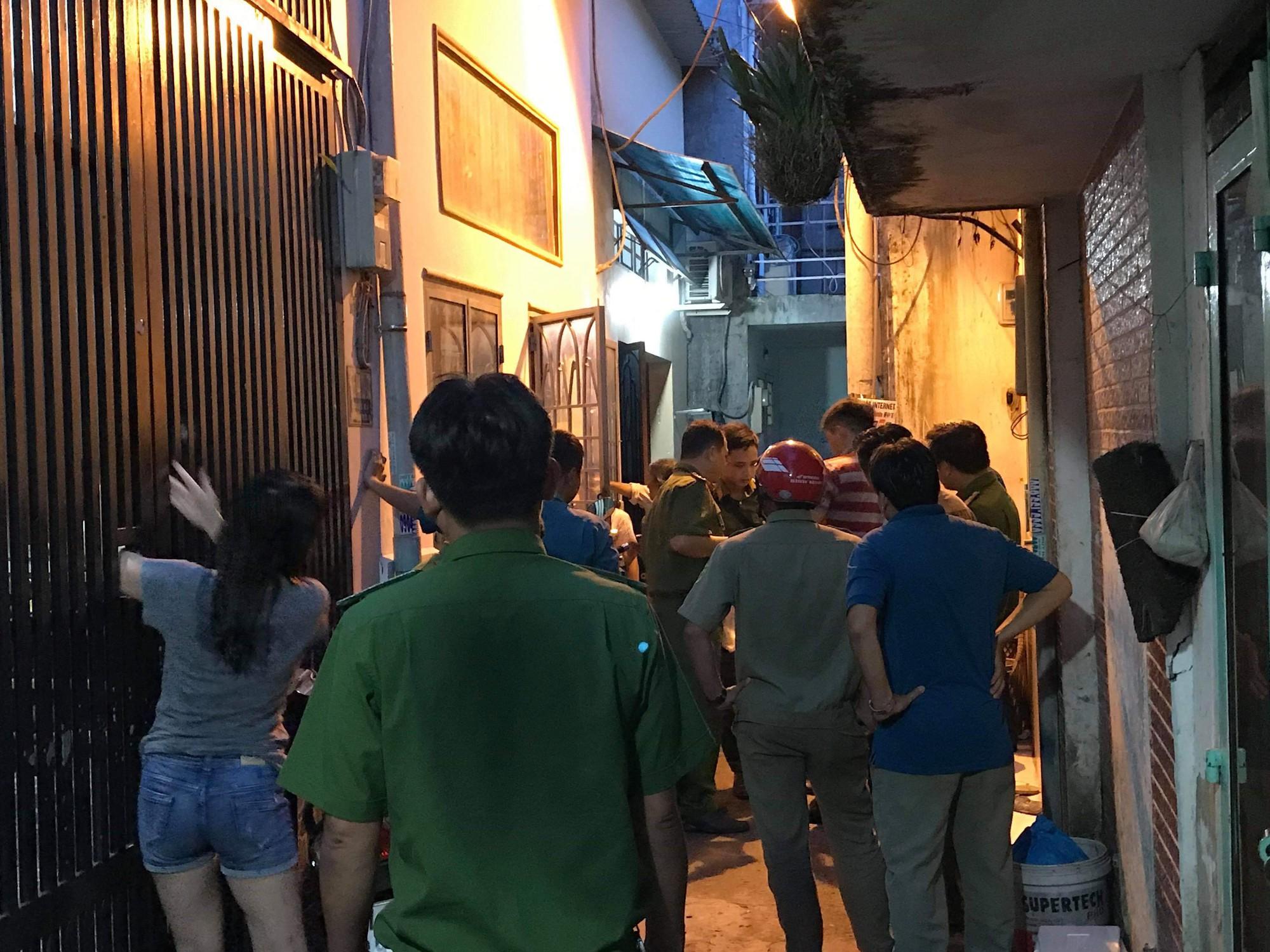 7 bà cháu hôn mê trong căn nhà ở Sài Gòn nghi do ngạt thở, 1 bé đã tử vong-1